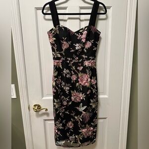 Dress The Population‎ Nicole Floral Embroidered Cocktail Dress